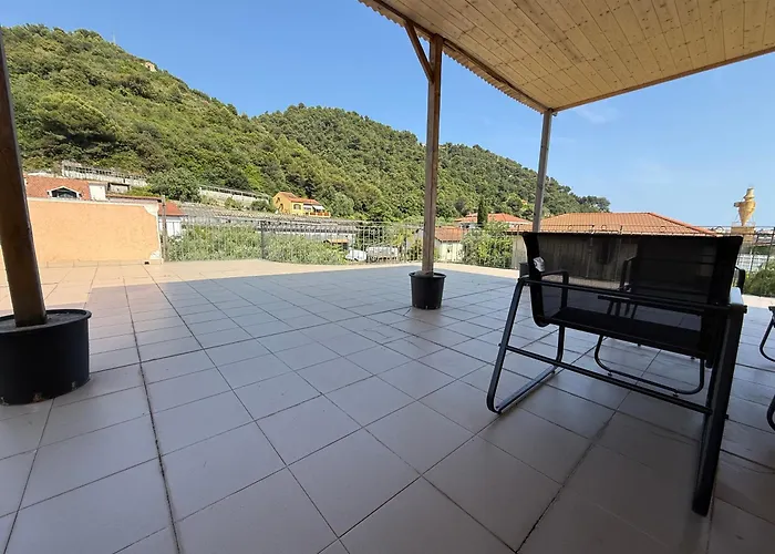 Martina House Apartment Camporosso (Liguria)