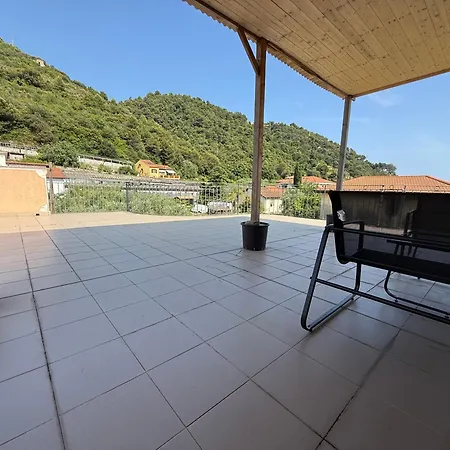 Martina House Apartament Camporosso (Liguria)